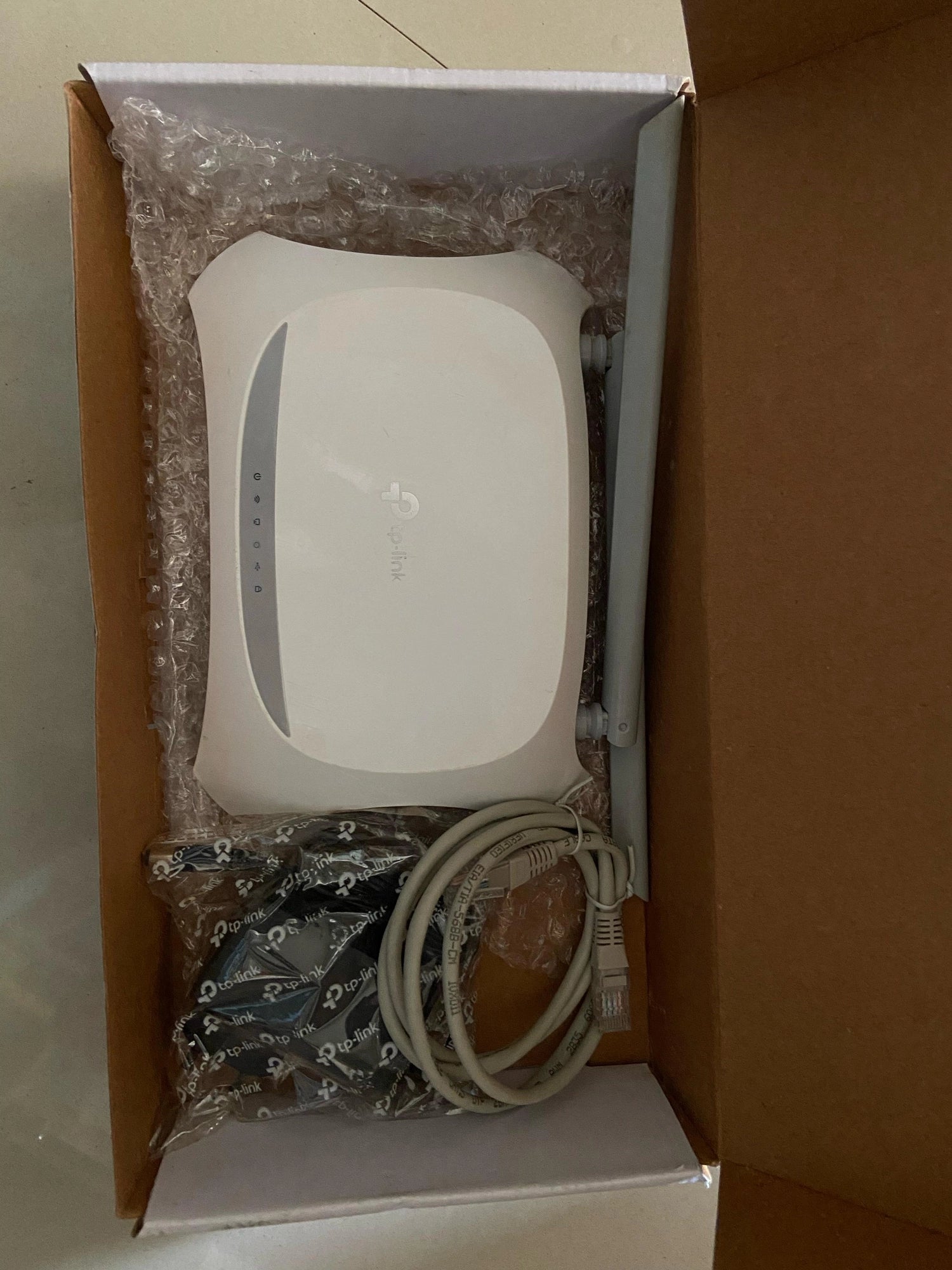 TP Link wireless router with 3G 4G USB dongle compatibility